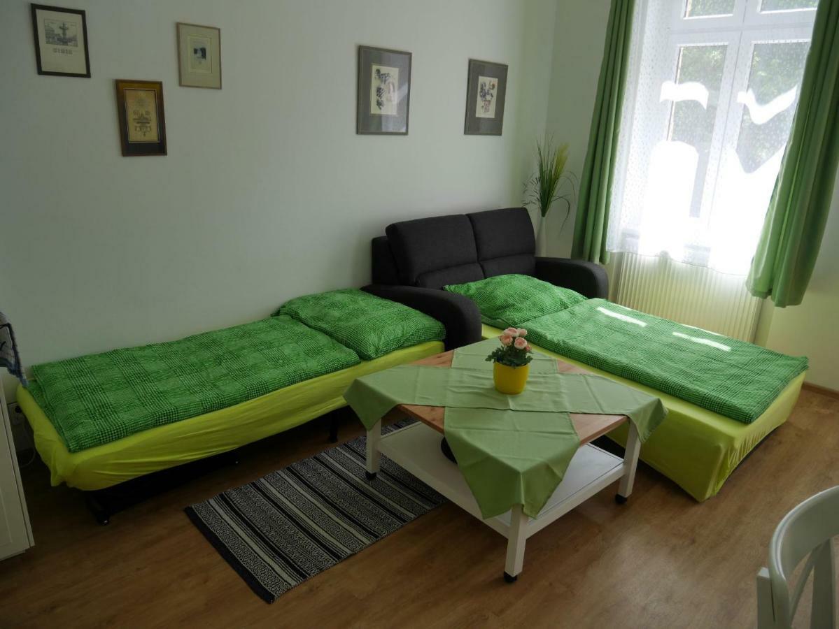 Moskevska 40 Apartment การ์โลวีวารี ภายนอก รูปภาพ